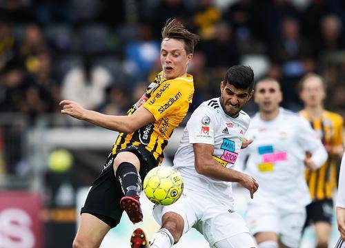 攻拉开了分 攻拉开了分